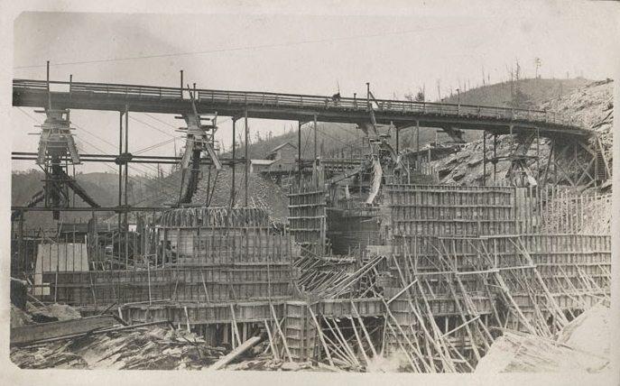 C1:129  Byllesby Dam Photograph Collection