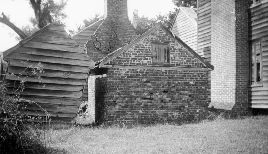 C1:160  Virginia Historical Inventory.  Unidentified house, Greensville County, VA
