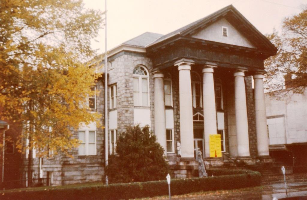 Alleghany County Court House, Covington, Va. 19 October 1966